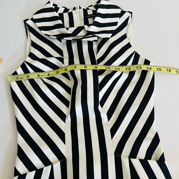 Karen Millen Striped Sleeveless A Line Dress Size 2 White Black - Picture 6 of 9